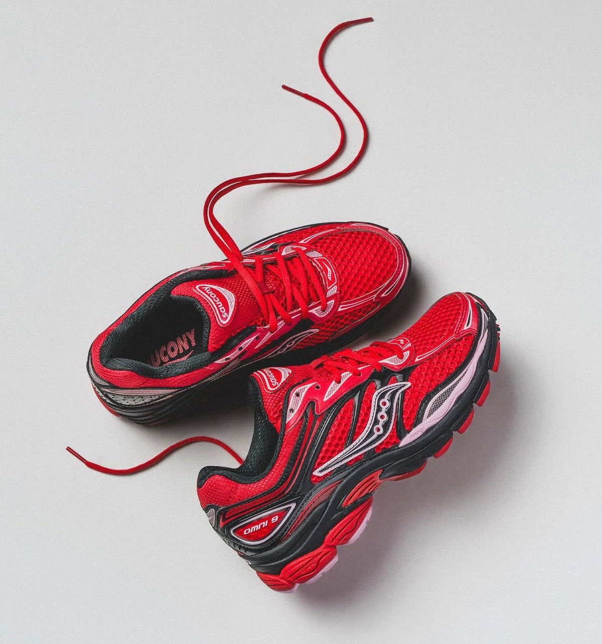 Soucony V Red