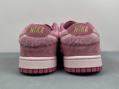 Nike Dunk Low x Pink Labubu
