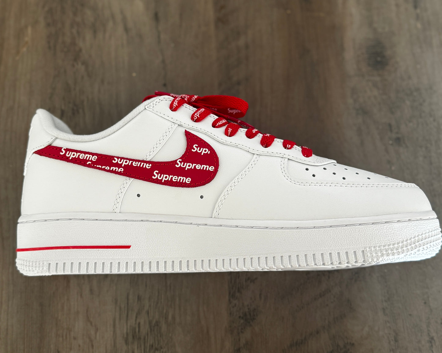 Custom Nike Air force 1 x Supreme Graffiti