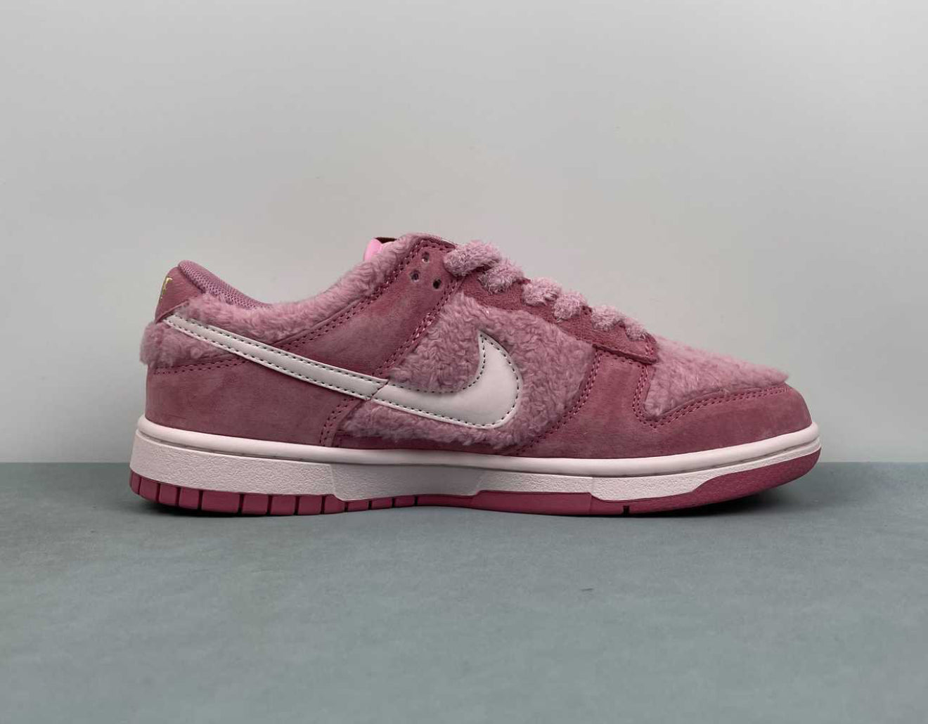 Nike Dunk Low x Pink Labubu