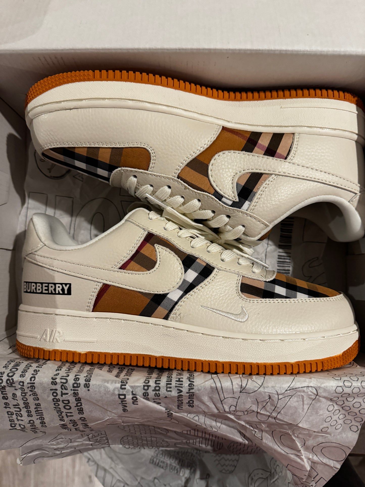 Custom Nike Air force 1 x Burberry London